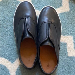 Frye Mindy black Slip-On Leather Sneaker